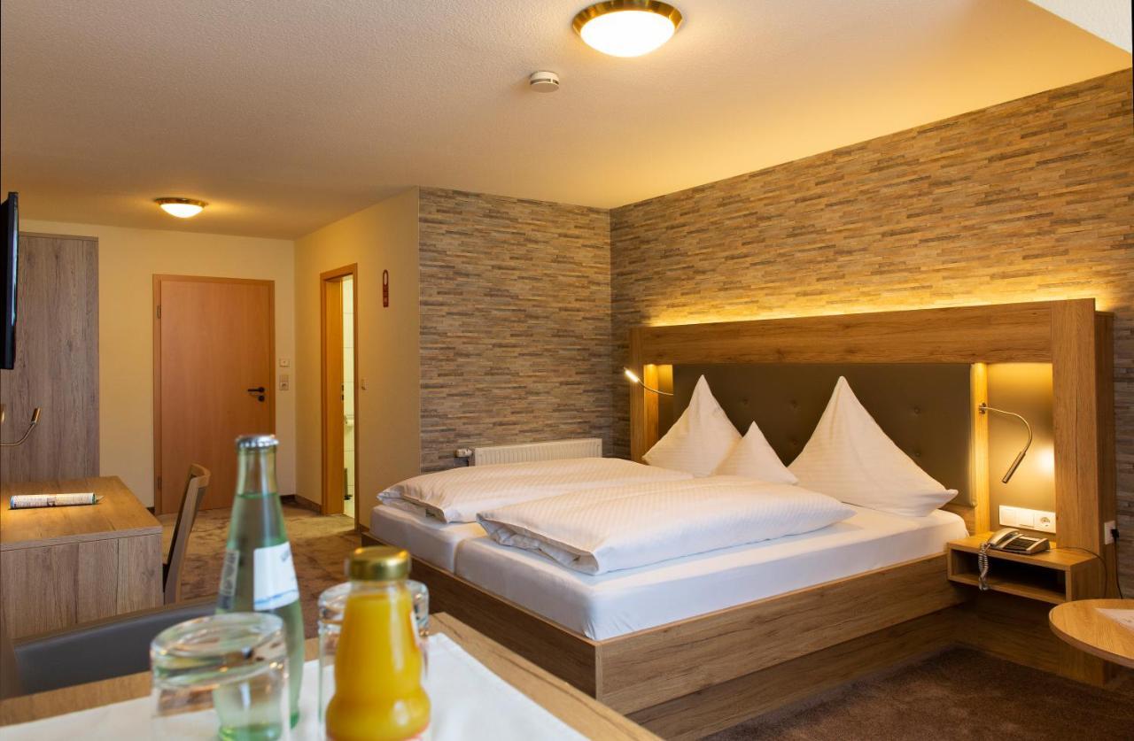 Land-Gut-Hotel Raeuber Lippoldskrug Alfeld  Kültér fotó