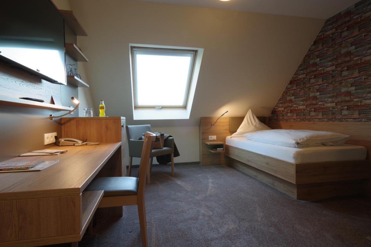 Land-Gut-Hotel Raeuber Lippoldskrug Alfeld  Kültér fotó