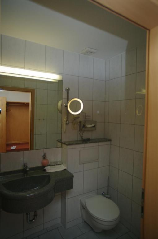 Land-Gut-Hotel Raeuber Lippoldskrug Alfeld  Kültér fotó